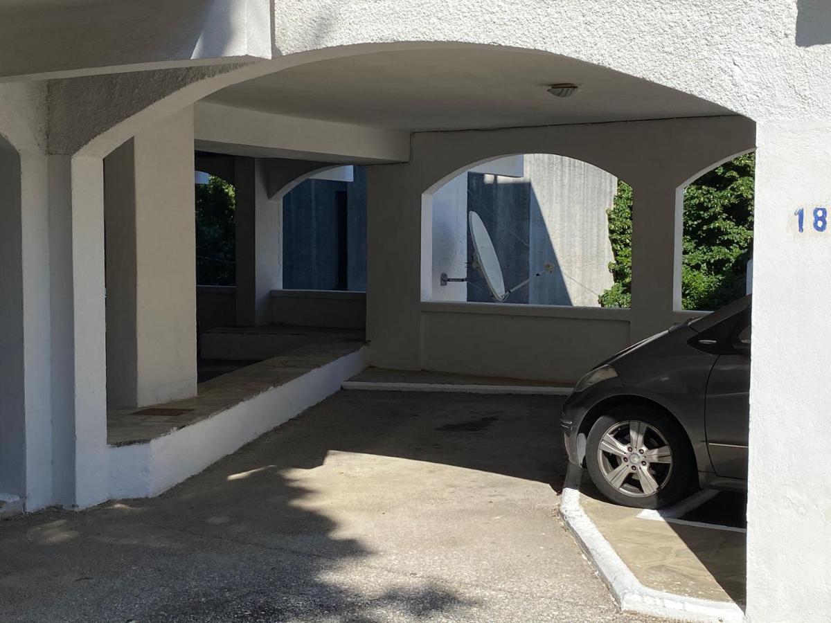 Irini Seaside Apartment Paleo Tsifliki Exterior photo